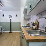 Διαμέρισμα Motor Valley Boutique - 3 *