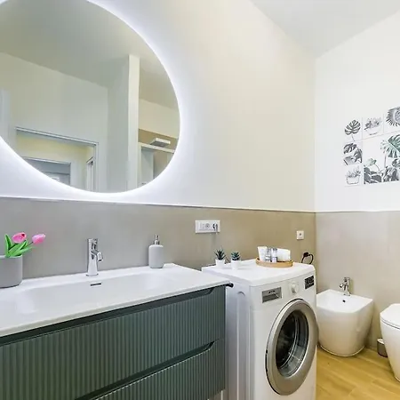 Motor Valley Boutique - 3