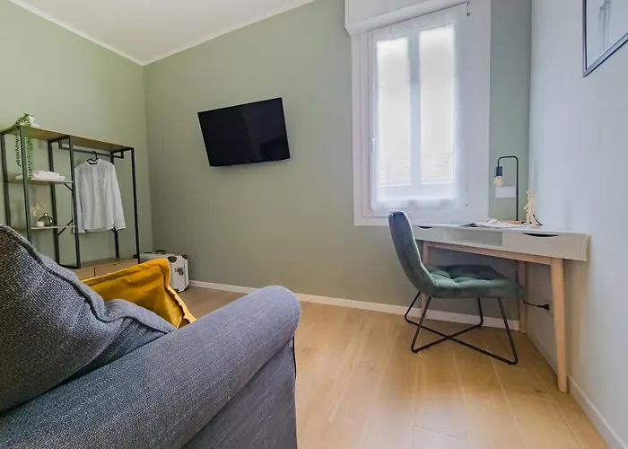 Motor Valley Boutique - 3 *